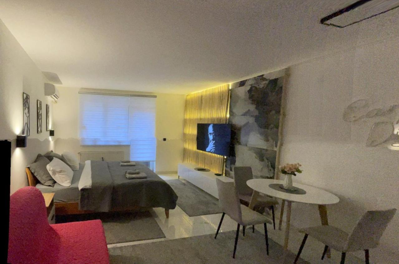 Apartman Afrodita Lux 1 Ni Exterior foto